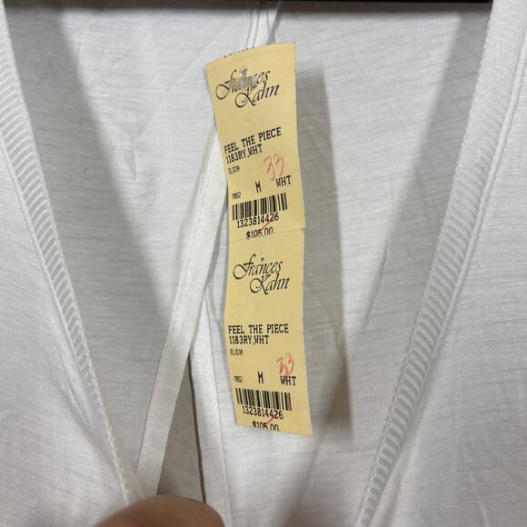 Feel The Piece Medium Elicia Wrap Back Tank Top White Scoop Neck Sleeves - Picture 6 of 7